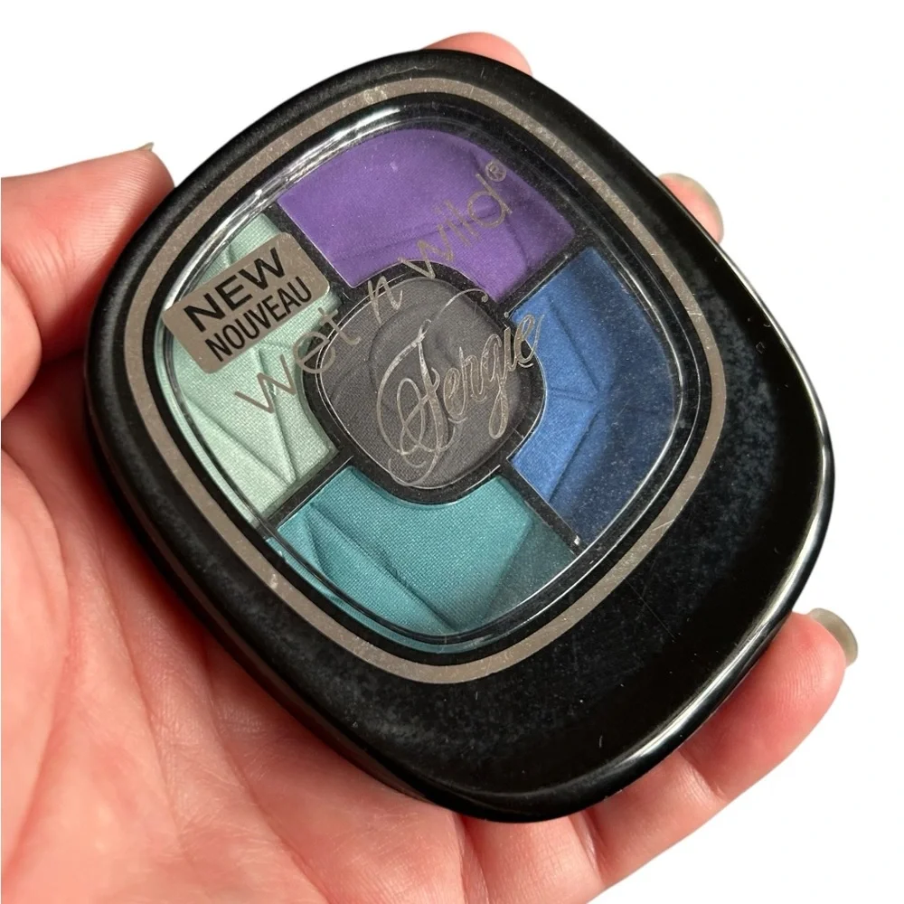 Wet n Wild Maldives Sky Fergie Collection Photo Op Eyeshadow Discontinued NWT